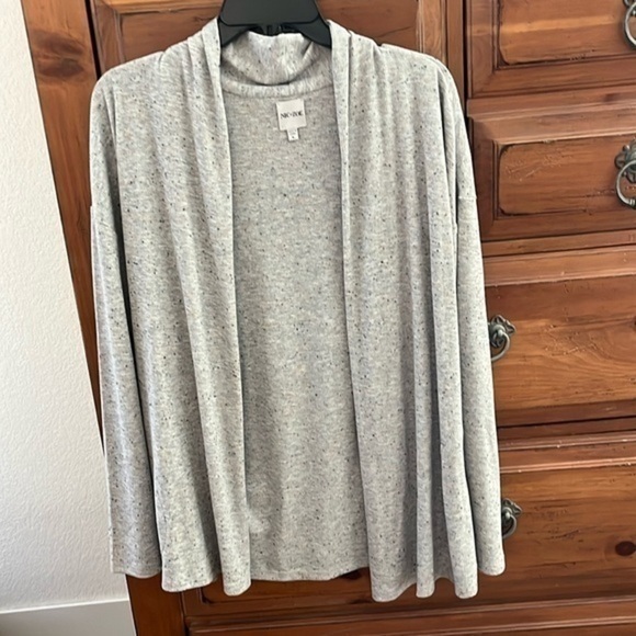 NIC+ZOE Sweaters - Nic And Zoe Light Gray Cardigan With Navy Tiny Dots Size Large NWOT